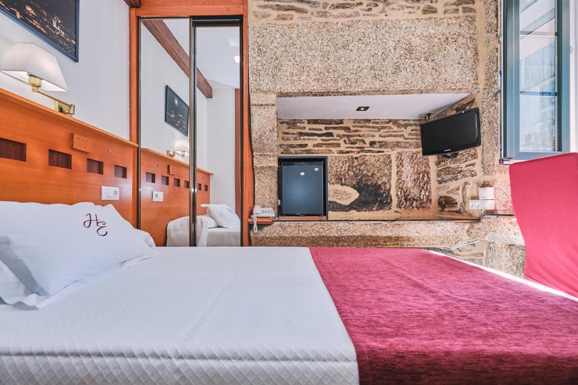 Hotel Entrecercas Santiago de Compostela Exterior photo