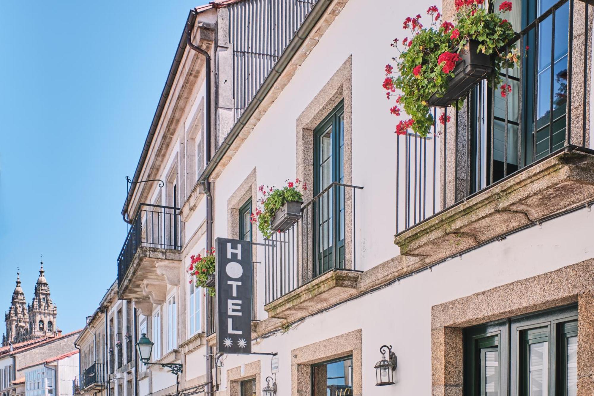 Hotel Entrecercas Santiago de Compostela Exterior photo