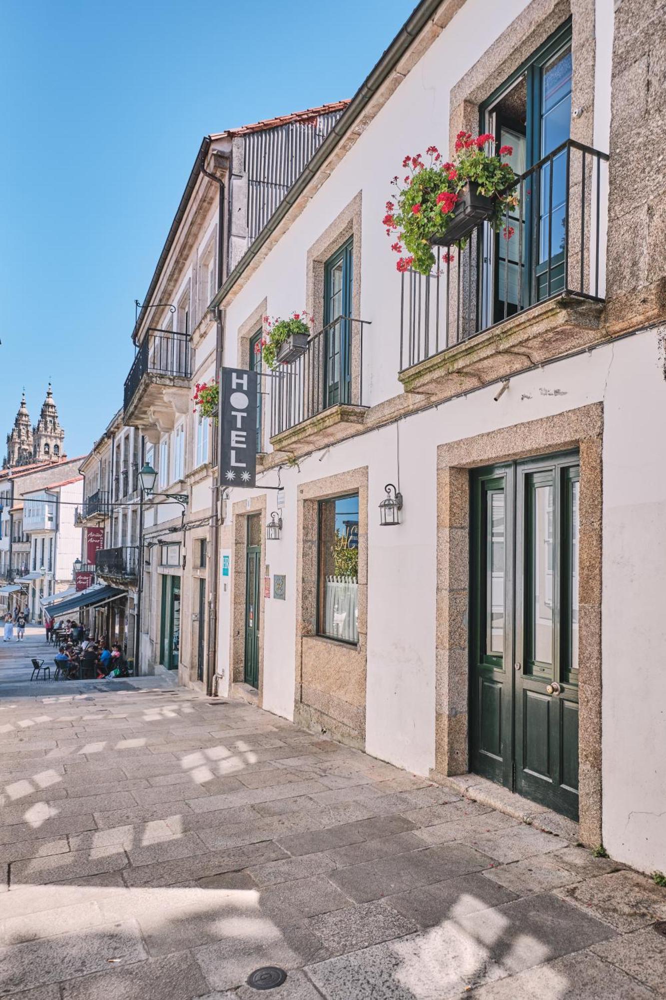 Hotel Entrecercas Santiago de Compostela Exterior photo