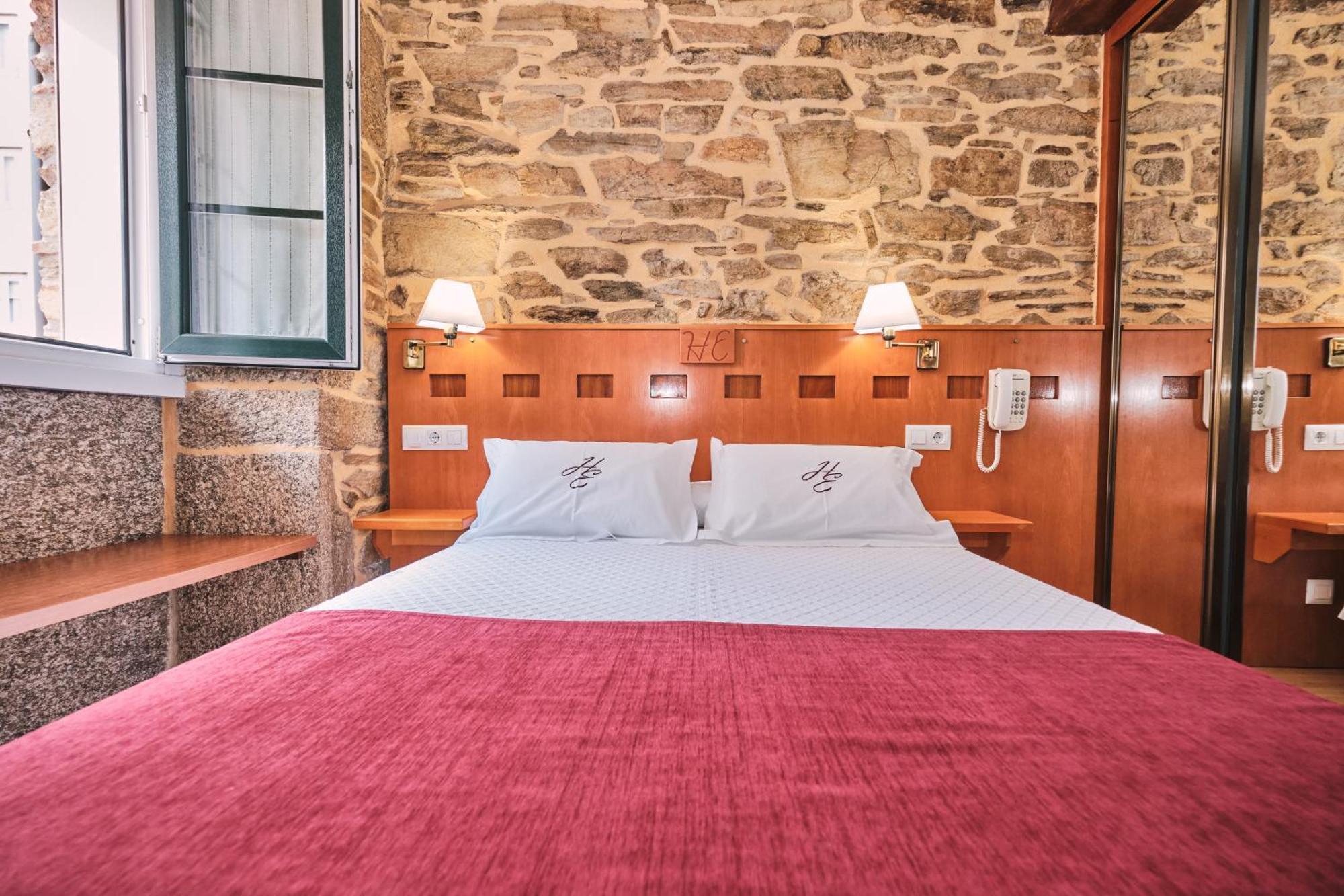 Hotel Entrecercas Santiago de Compostela Exterior photo