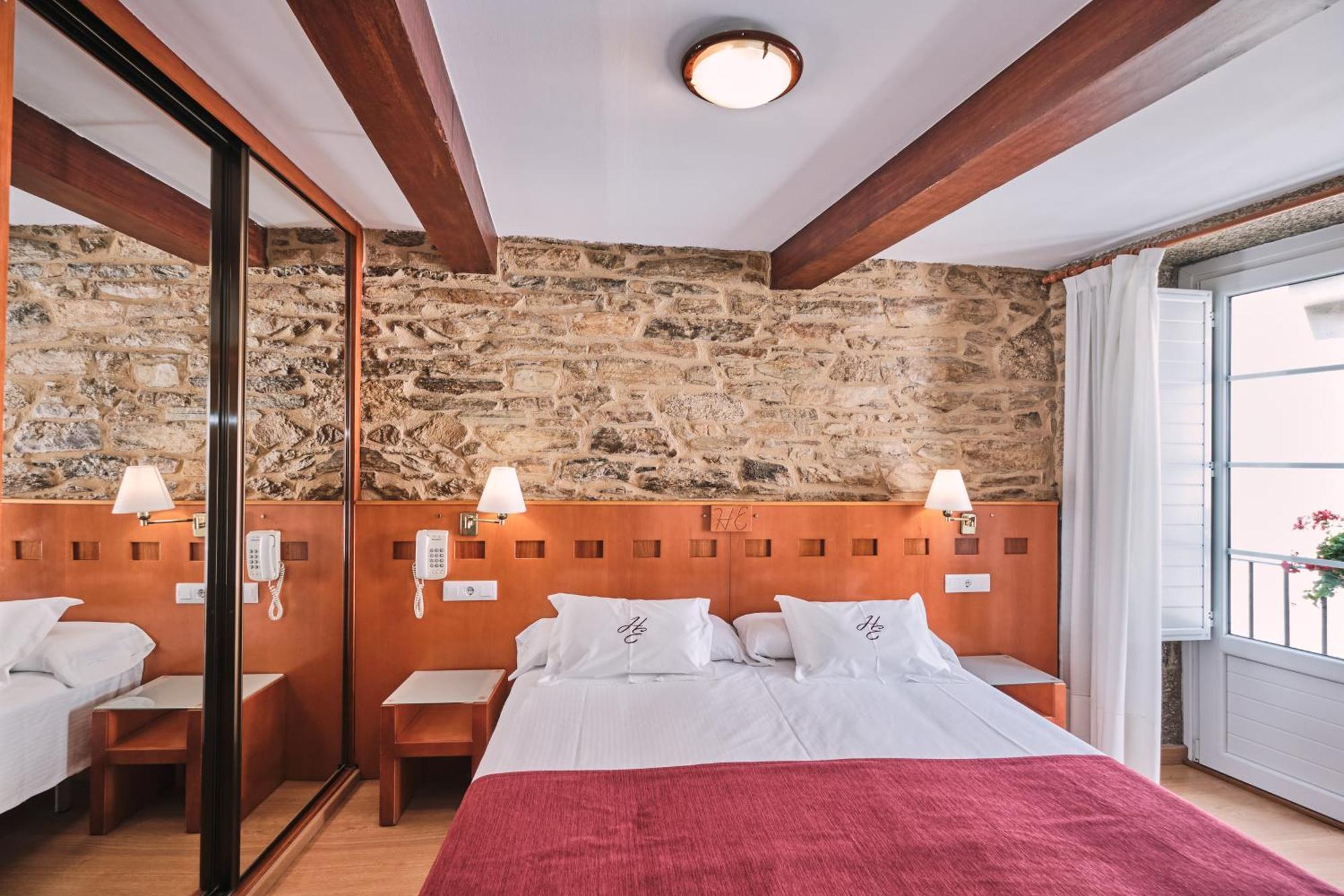 Hotel Entrecercas Santiago de Compostela Exterior photo